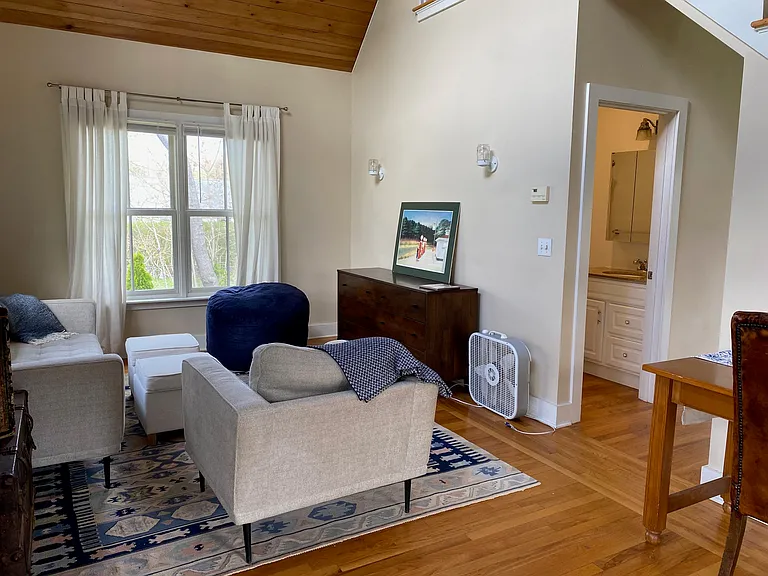 33 Copse Rd #B — Photo 5