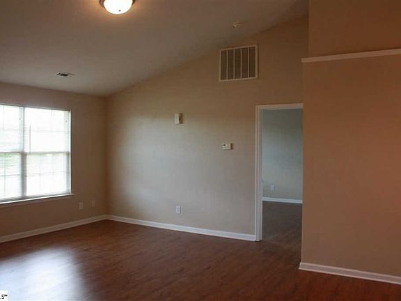 4th image of 109 Daytona Ln