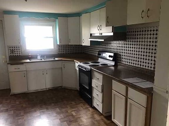 5th image of 26014 Lake Dr