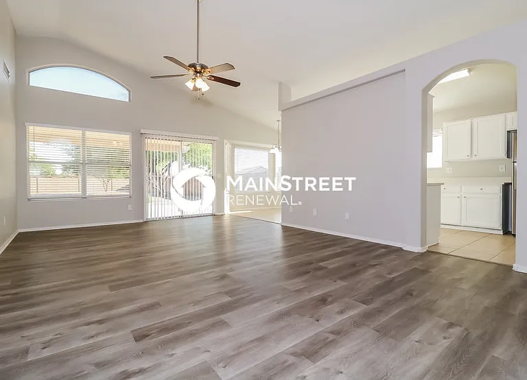 12509 W Palm Ln — Photo 5