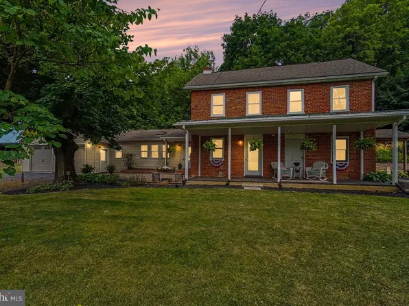 315 Pine Stump Rd, Chambersburg, PA 17202
