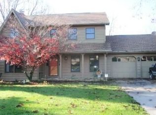1245 S Sugar Hill Pl, Springfield, MO 65809
