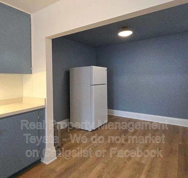 1053 N State St #203 — Photo 7
