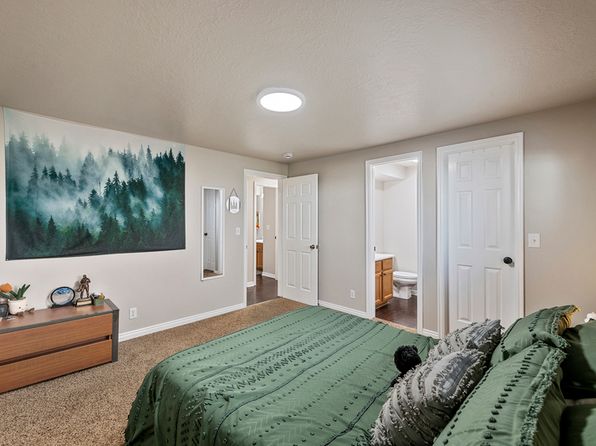 1660 Willowbrook Dr