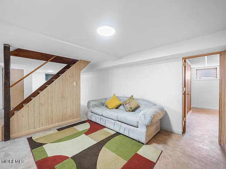 121 Summit Ave — Photo 19