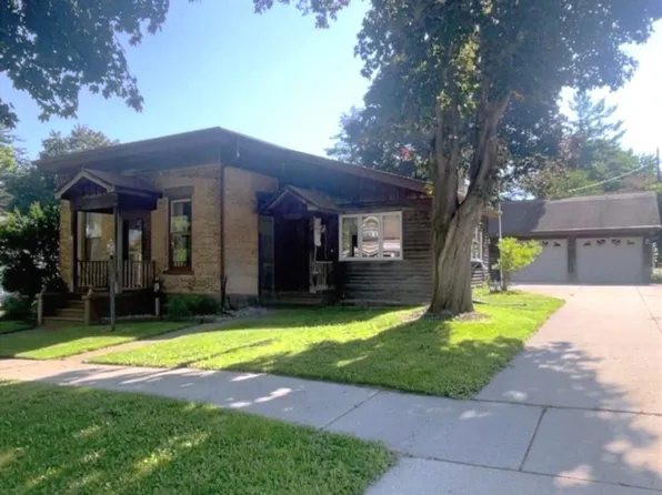 208 N Capron St, Berlin, WI 54923