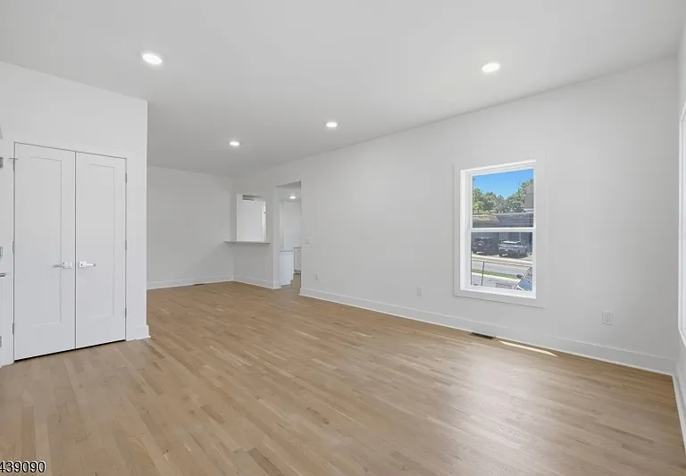 116 Valley St #1 — Photo 8