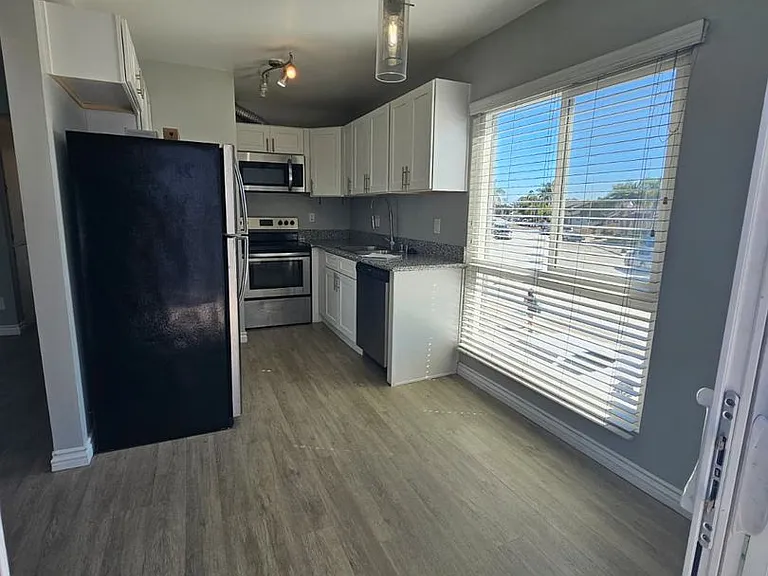 4541 Contour Blvd. — Photo 25