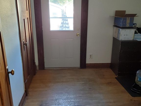 5th image of 624 N Marshall Ave