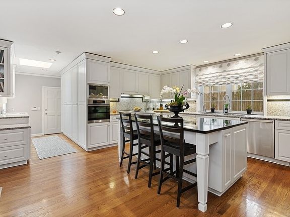 Bright and open chef's kitchen