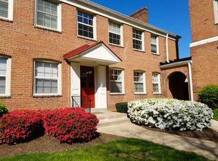 2711 Arlington Blvd APT 202, Arlington, VA 22201