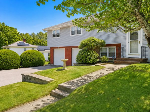 17 Mount Vernon Cir #B