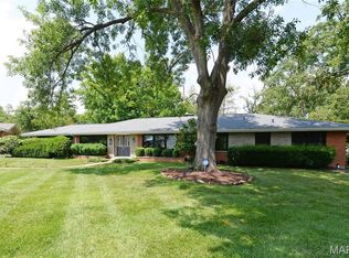 9493 Bonhomme Woods Dr, Saint Louis, MO 63132