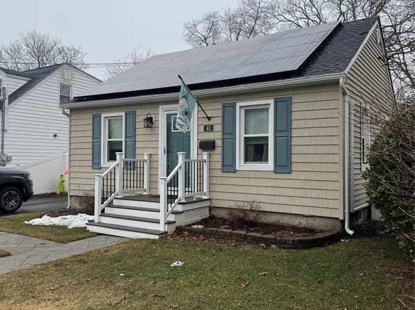 41 W 6th Street, Patchogue, NY 11772