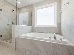 206 Slade Thomas Dr, Meridianville, AL 35759