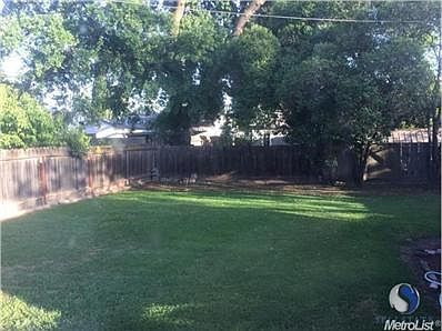 3rd image of 1442 W Oxford Way
