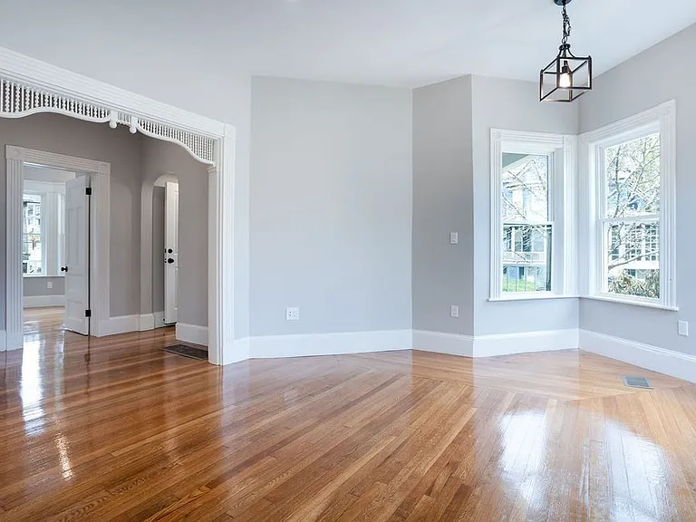 55 Lyndhurst St #1 — Photo 2