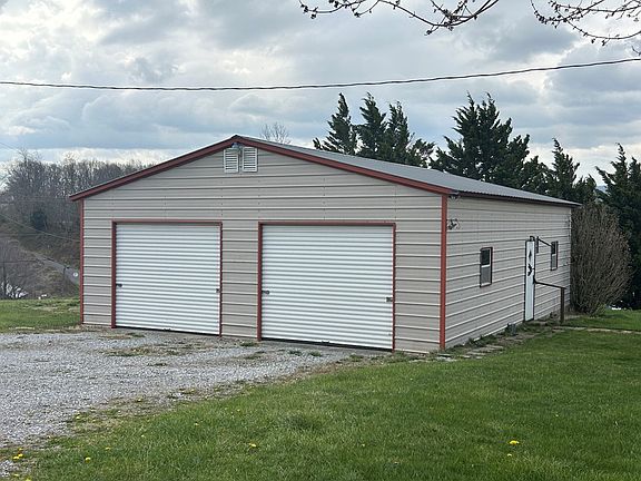 2nd image of 153 Pine Glade Rd
