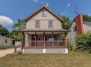 1094 N Main St, Akron, OH 44310