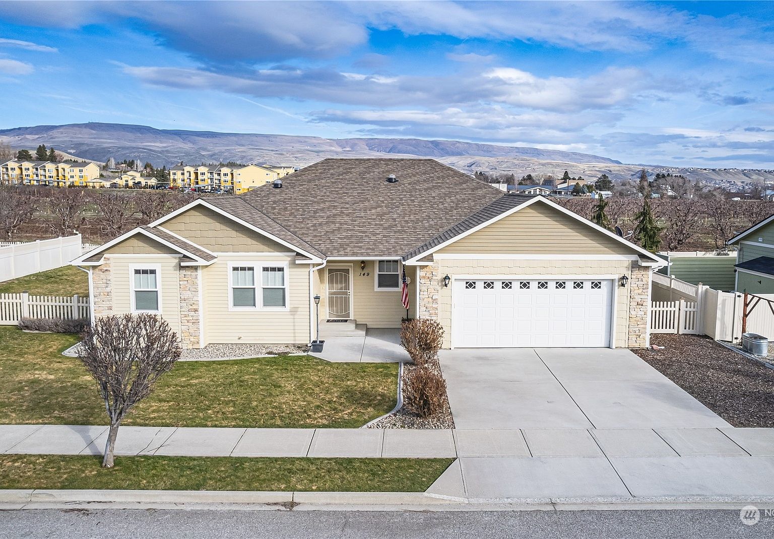149 Sun Valley Drive, Wenatchee, WA 98801 Zillow