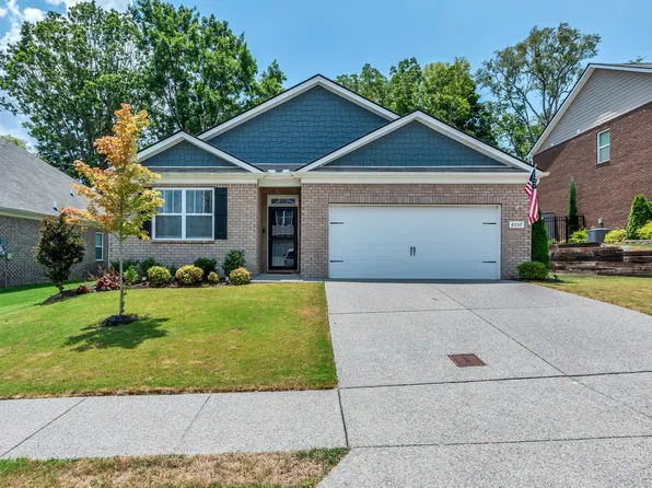 8057 Forest Hills Dr, Spring Hill, TN 37174
