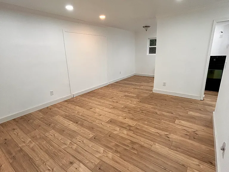571 Fielding Cir — Photo 1
