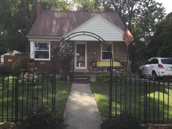 24651 Ridgedale Ave, Oak Park, MI 48237