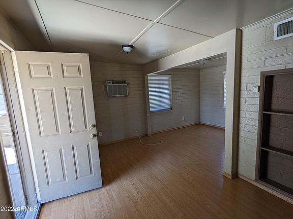 3rd image of 22050 S 208TH Street