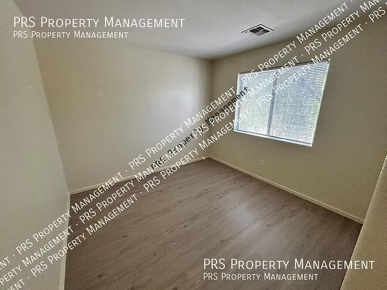 42406 W Sunland Dr — Photo 43