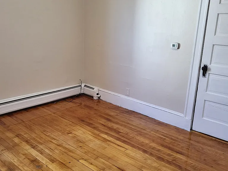 74 Pecker St — Photo 4
