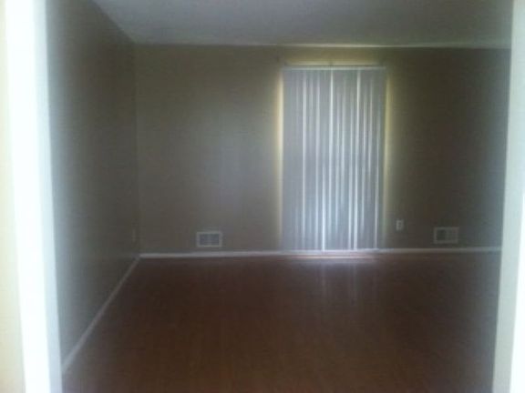 4th image of 9017 E 90th Ter