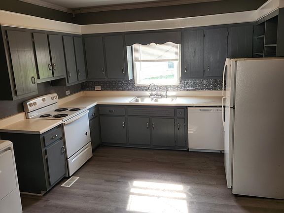 5th image of 1032 Morehead Ave SE #A