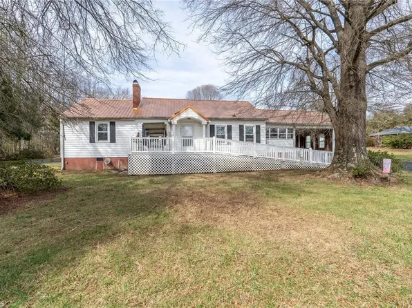 8101 State Highway 68 N, Stokesdale, NC 27357