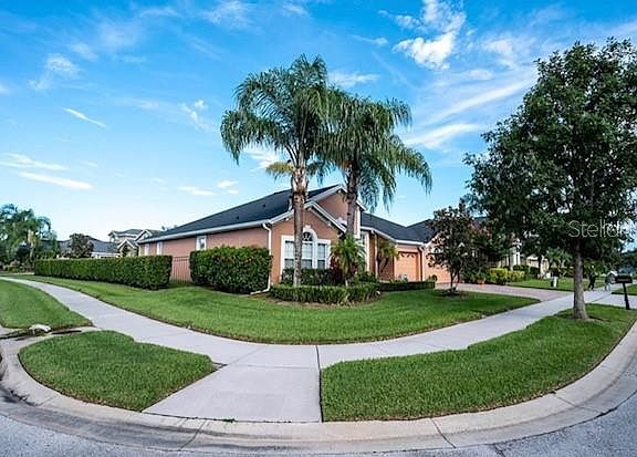 3rd image of 905 Home Grove Dr