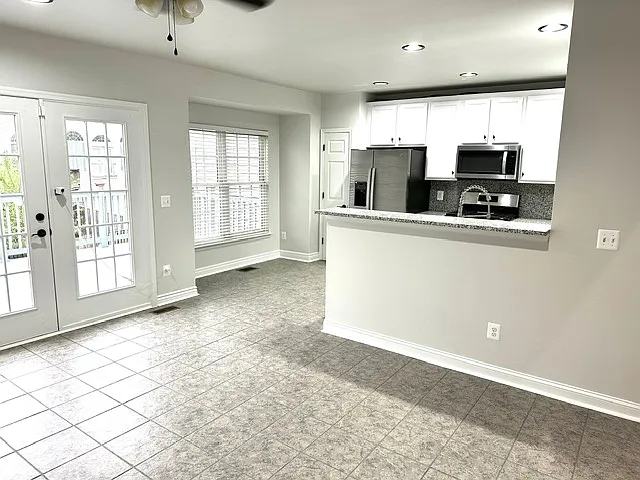42751 Falls View Sq — Photo 26