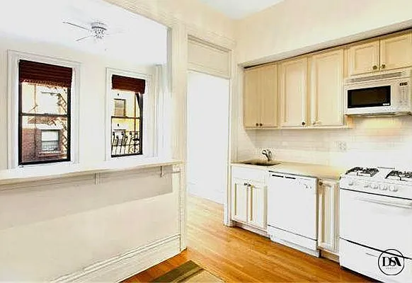 Rented by DSA Realty | media 19