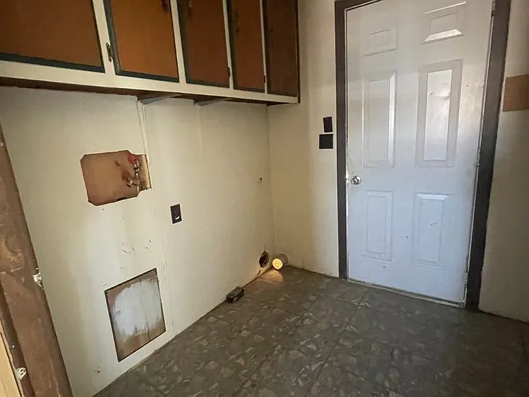 309 Dominic Dr — Photo 4