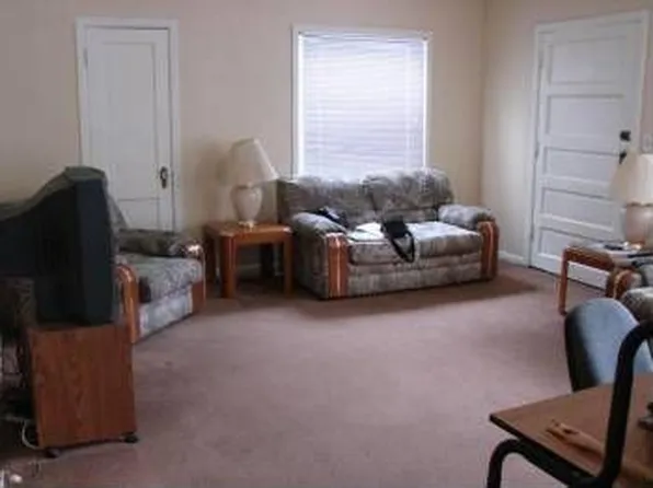 813 SE 174th Ave, Portland, OR 97233