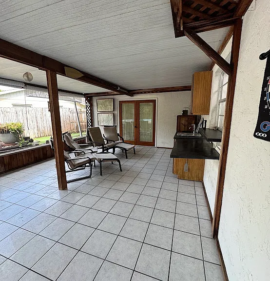 Patio to bar