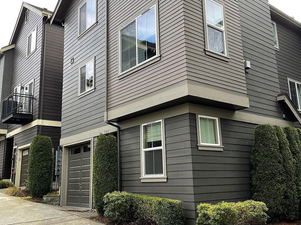 1st image of 327 NE Eaton Ln