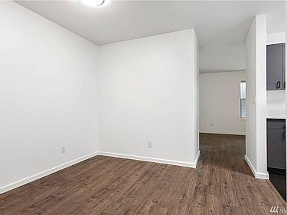 4th image of 800 Hancock St APT A3