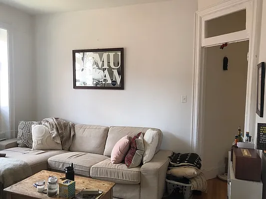 Rented by LJ Sloane Management | media 19