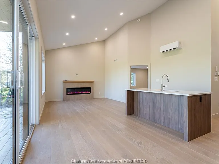 430 Indian Creek Rd W — Photo 13