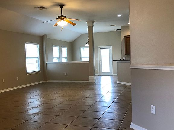 5th image of 6029 Tapestry Dr