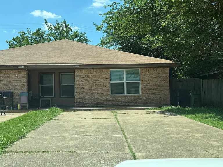 3408 Rall Ct — Photo 1