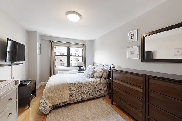 Sold by Compass | media 4