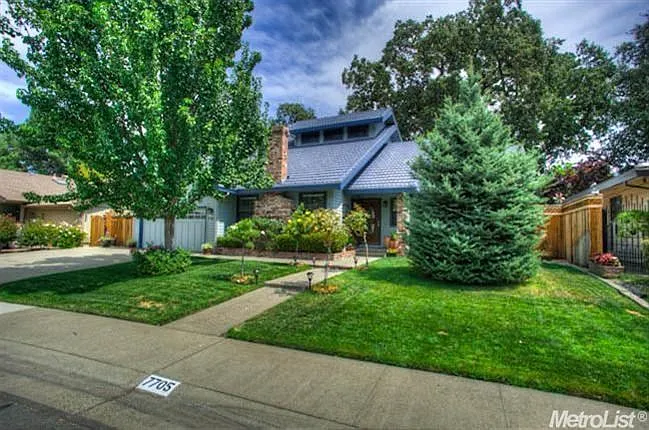 7705 Sleepy River Way photo 1