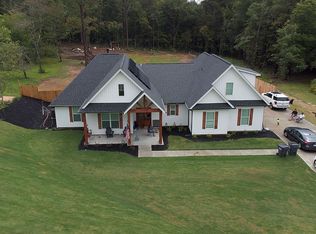 25 Starview Rd, Travelers Rest, SC 29690