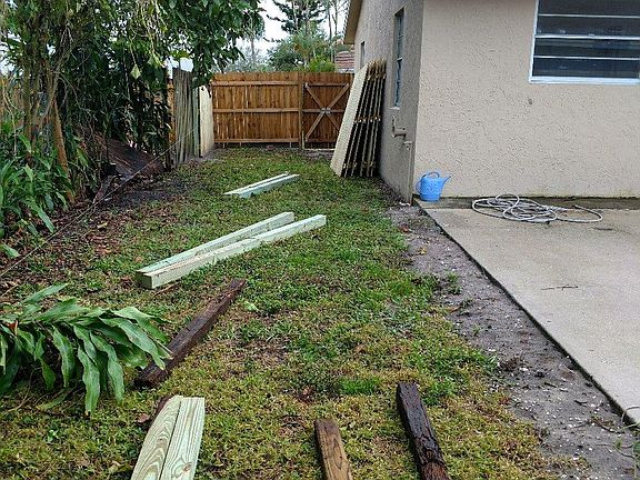 REPLACING FENCE ;)