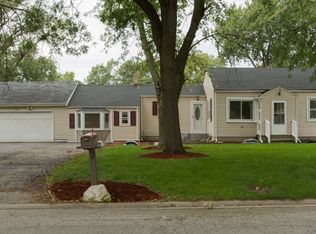 424 Spruce Ave, Bensenville, IL 60106